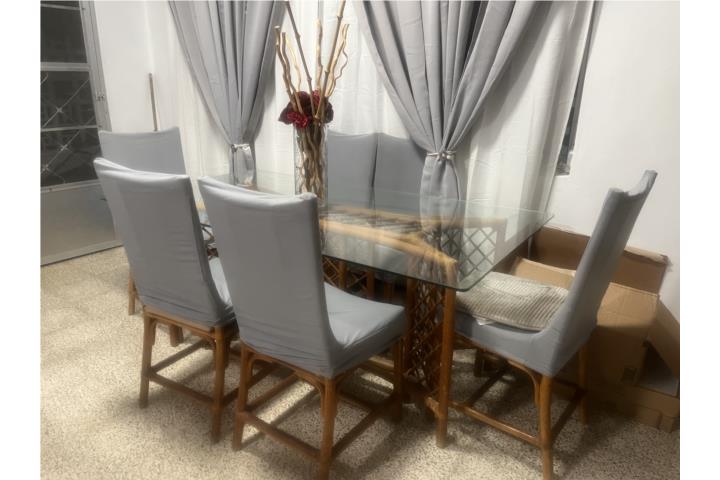 Juego de comedor en rattan, Puerto Rico