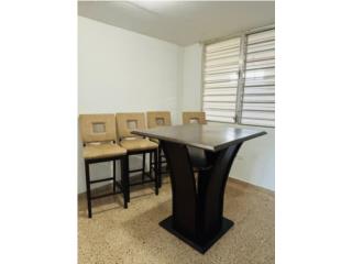 Mesa de comedor y Sillas, Puerto Rico