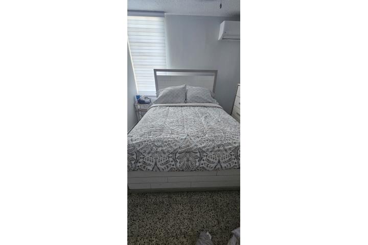 Juego de Cuarto madera solida, Puerto Rico