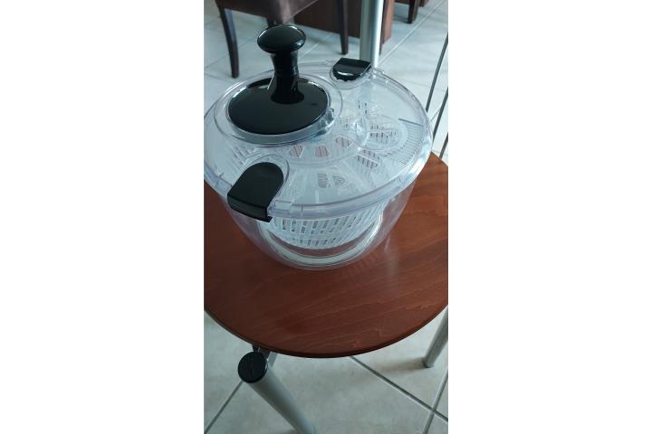 Envase para enjuagar vegetales o mezclar , Puerto Rico
