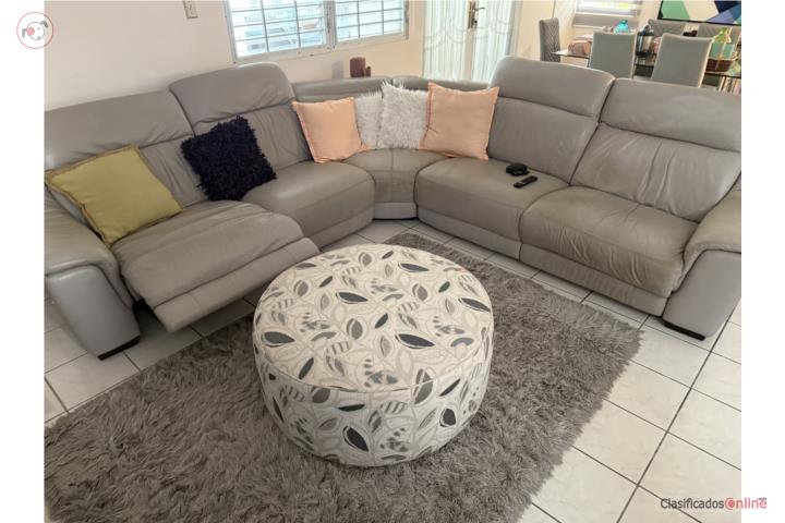 Mueble seccional grande $375, Puerto Rico