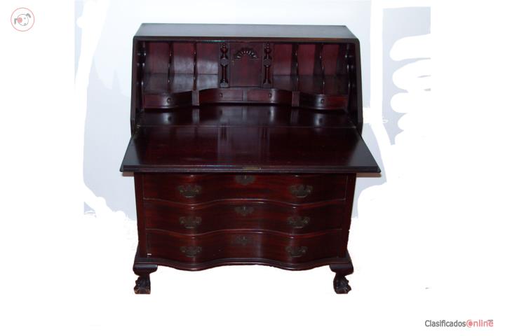 Maddox Secretary Desk, Puerto Rico