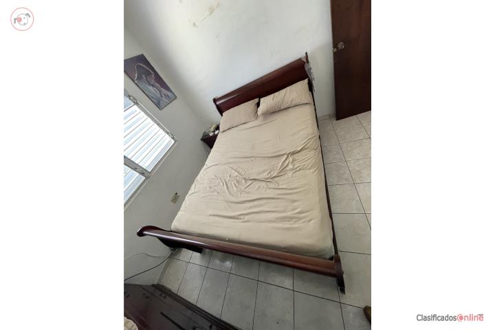 Se vende juego de cuarto con matress, Puerto Rico