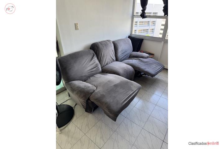 Sofa Reclinable, Puerto Rico