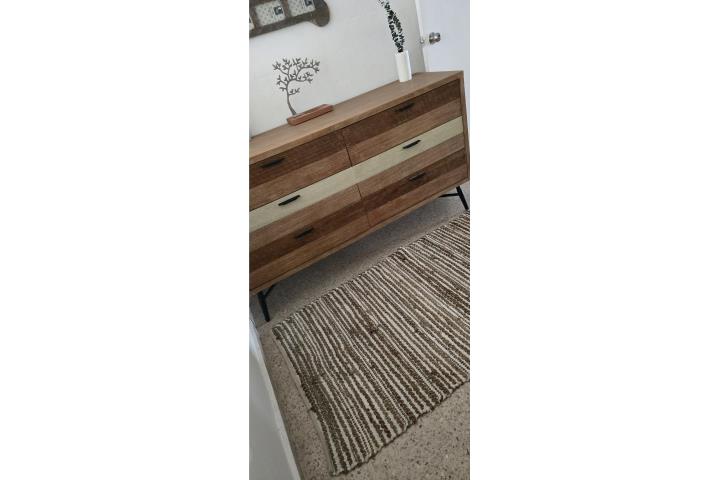 ACACIA WOOD GAVETERO ROOMS TO GO, Puerto Rico