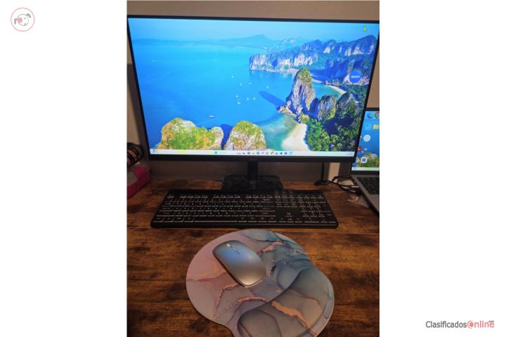 Monitor  32 marca ACER con keyboard y mouse, Puerto Rico