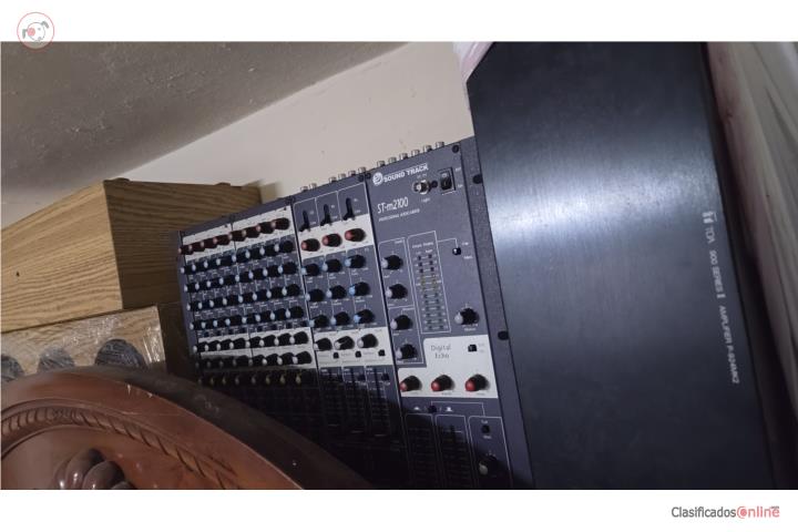 Amplificador Toa, mixer y bocinas , Puerto Rico