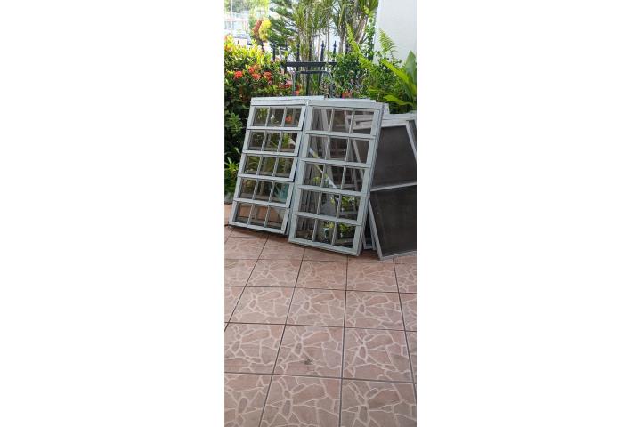 ventanas owning de cristal screens , Puerto Rico