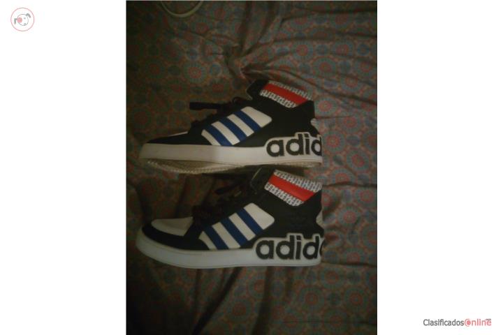 Tenis adidas por 40 dolares , Puerto Rico