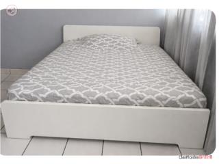 CAMA QUEEN Y CHEST COLOR BLANCO