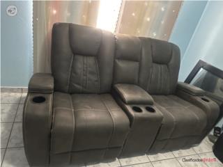 Sofa Reclunable, Puerto Rico