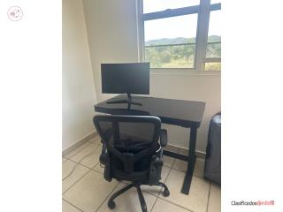 Escritorio el�ctronico ajustable y silla , Puerto Rico