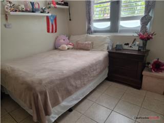 Cama Queen, Chest, Mesa , Puerto Rico