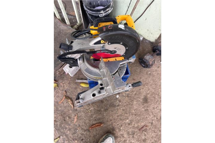 Sierra Ingletadora DEWALT DW713 10, Puerto Rico