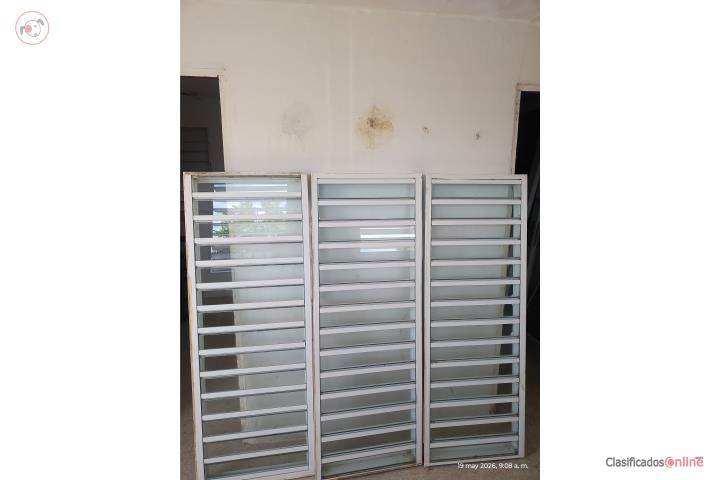 Ventana ??, Puerto Rico
