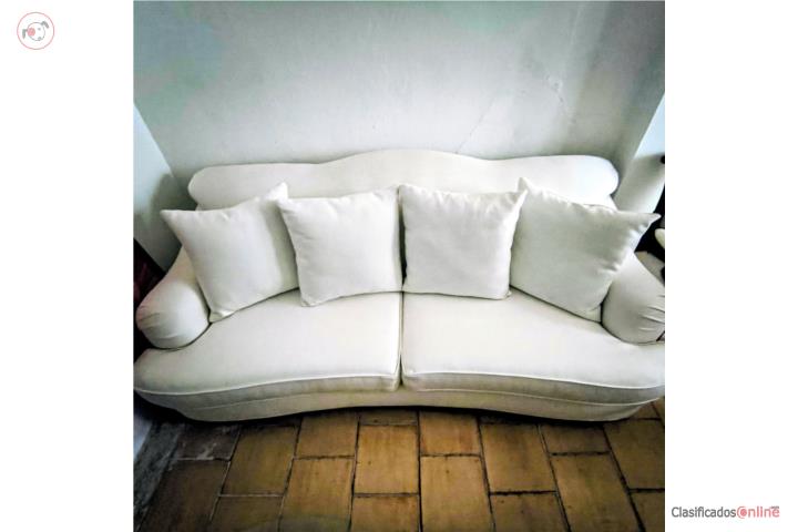 SOFA BLANCO ElEGANTE, Puerto Rico