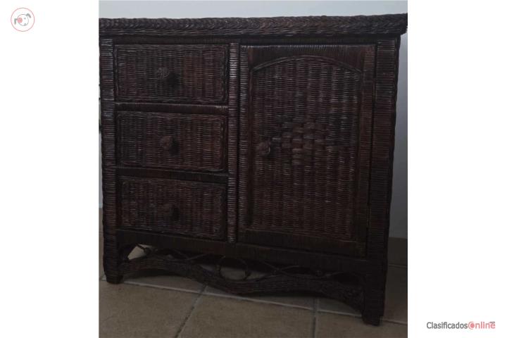 Butaca y gavetero en rattan, Puerto Rico