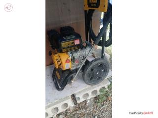 Hidrolavadora  DE Walt 3400 psi, nueava  $300