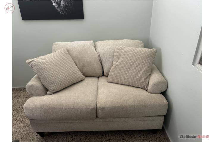 Juego de Love ?? Seat y Cómodo Sofa, Puerto Rico