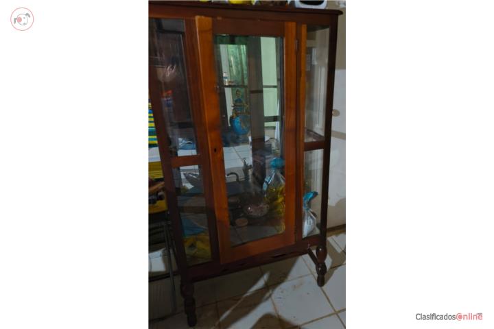 Chinero antiguo $325, Puerto Rico