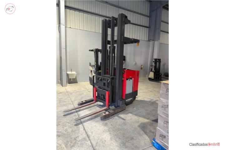 Raymond Deep Reach Forklift, Puerto Rico