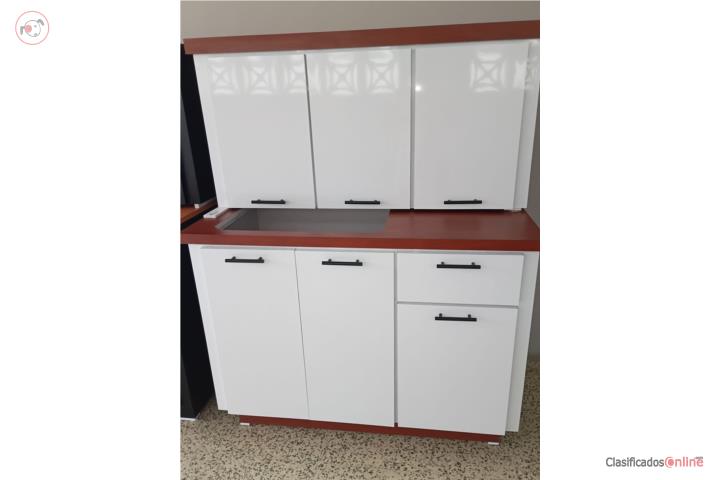 NUEVO DE PAQUETE! GABINETE 4' PVC  $800.00, Puerto Rico