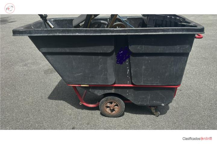 Rubbermaid zafacon comercial 1314, Puerto Rico