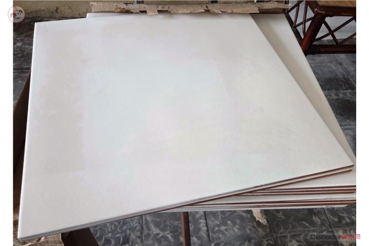 Idealle Floor Tiles 18 x 18, Puerto Rico