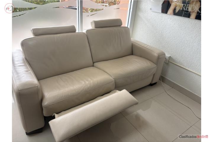 MUEBLE RECLINABLE EN PIEL, Puerto Rico