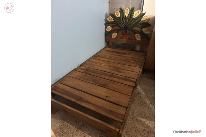 Cama rústica espalda de niña, Puerto Rico