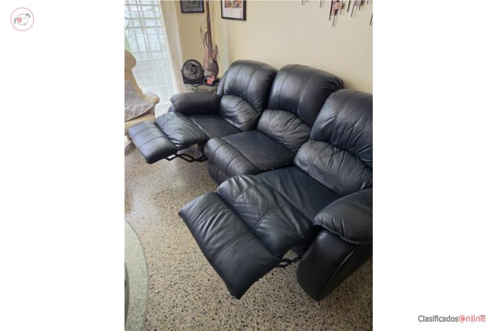 Sofa con reclinables, Puerto Rico