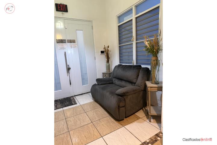 Mueble negro, Puerto Rico