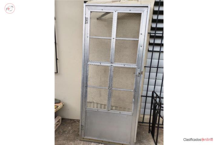 Puerta de screen, Puerto Rico
