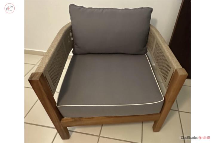 3 muebles , Puerto Rico