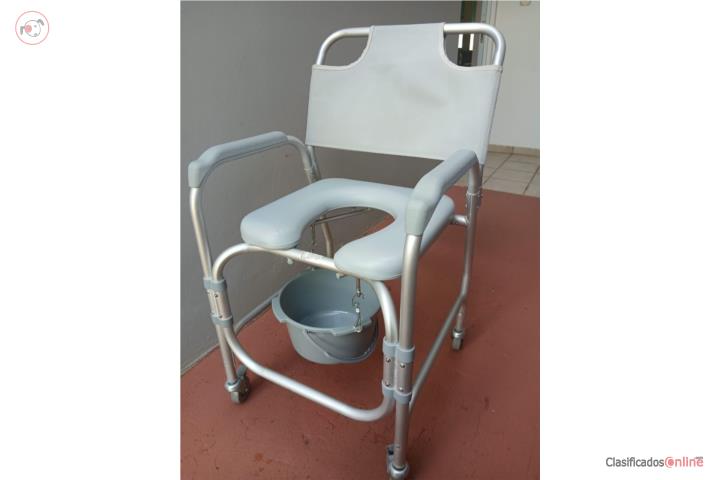 Shower chair with wheels