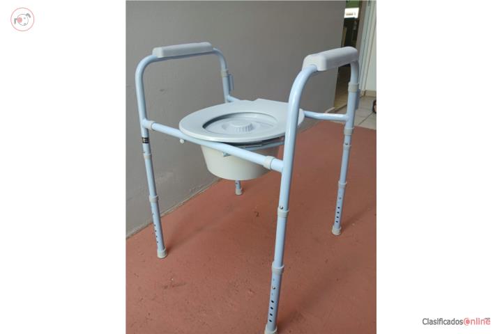 Portable adult commode