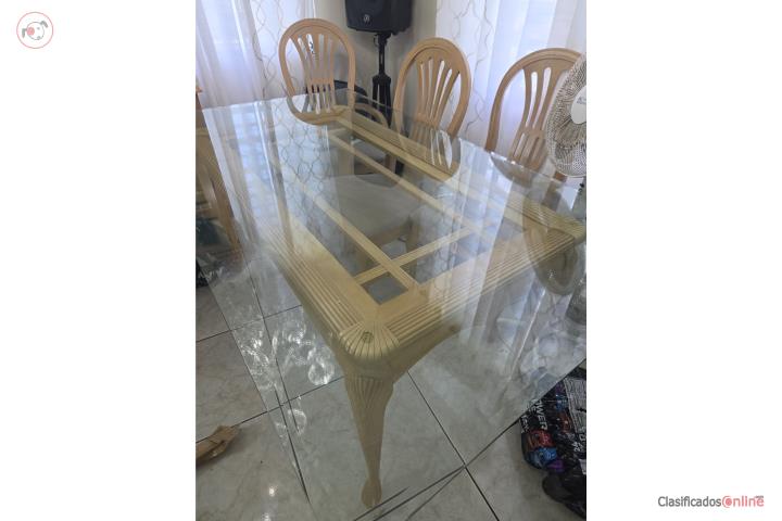 juego de comedor con chinero, Puerto Rico
