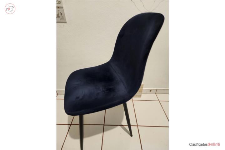 Silla de tela tipo terciopelo azul marino, Puerto Rico