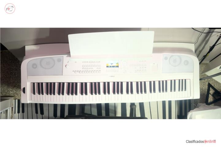 Yamaha DGX670-88 Keys Digital Portable Piano, Puerto Rico