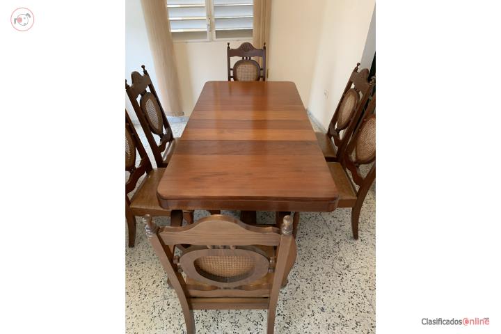 Juego comedor antiguo en Caoba, Puerto Rico