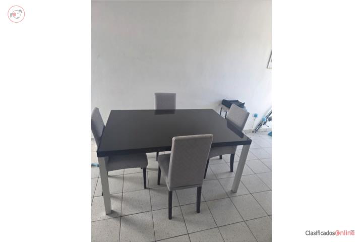 Mesa de Comedor en Madera , Puerto Rico