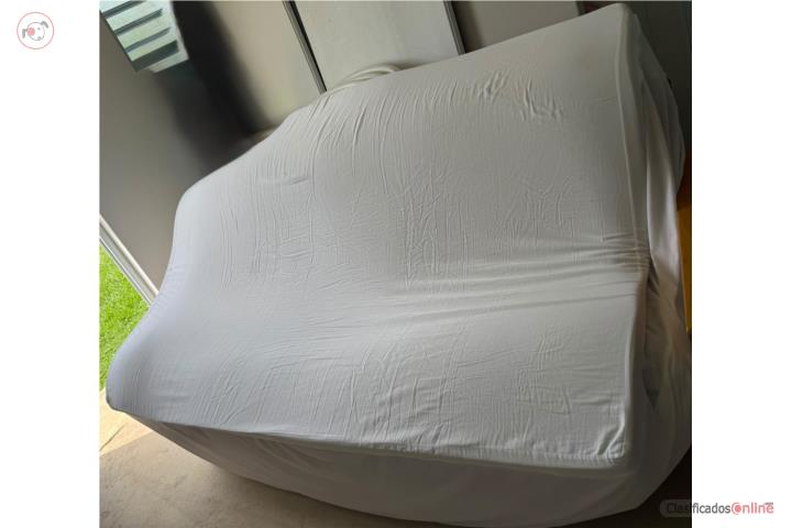 Memory foam queen con cover, Puerto Rico