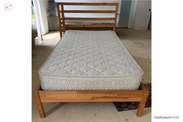 Cama Twin IKEA con mattress, Puerto Rico