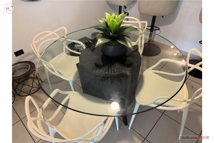 Juego de comedor y 4 sillas , Puerto Rico