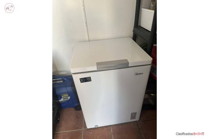 ?? Freezer Midea de piso  Excelentes condici, Puerto Rico