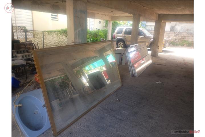 Puertas de closet, Puerto Rico