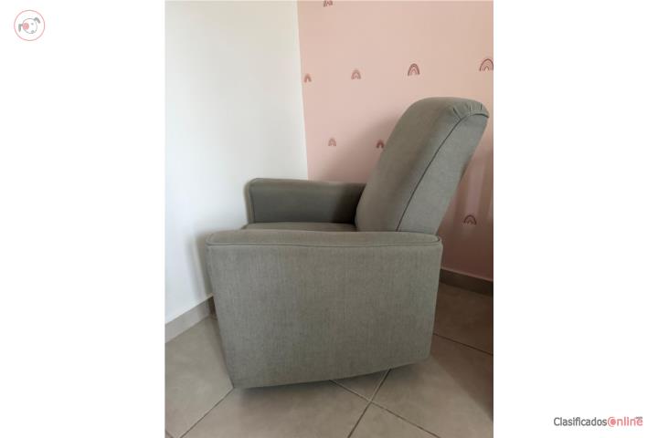 BUTACA GIRATORIA Y RECLINABLE $ 220.00 , Puerto Rico