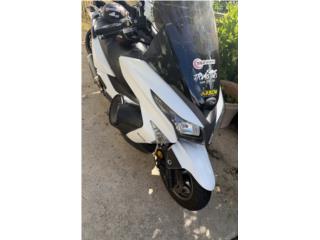 KYMKO XTOWN 300