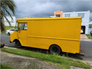 Chevrolet Puerto Rico Food Truck Amarillo