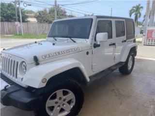 Jeep Puerto Rico White Jeep 2012 With 70,000 Miles